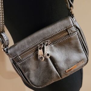 KENNETH COLE REACTION Small Crossbody Bag, Vegan, Metallic Pewter